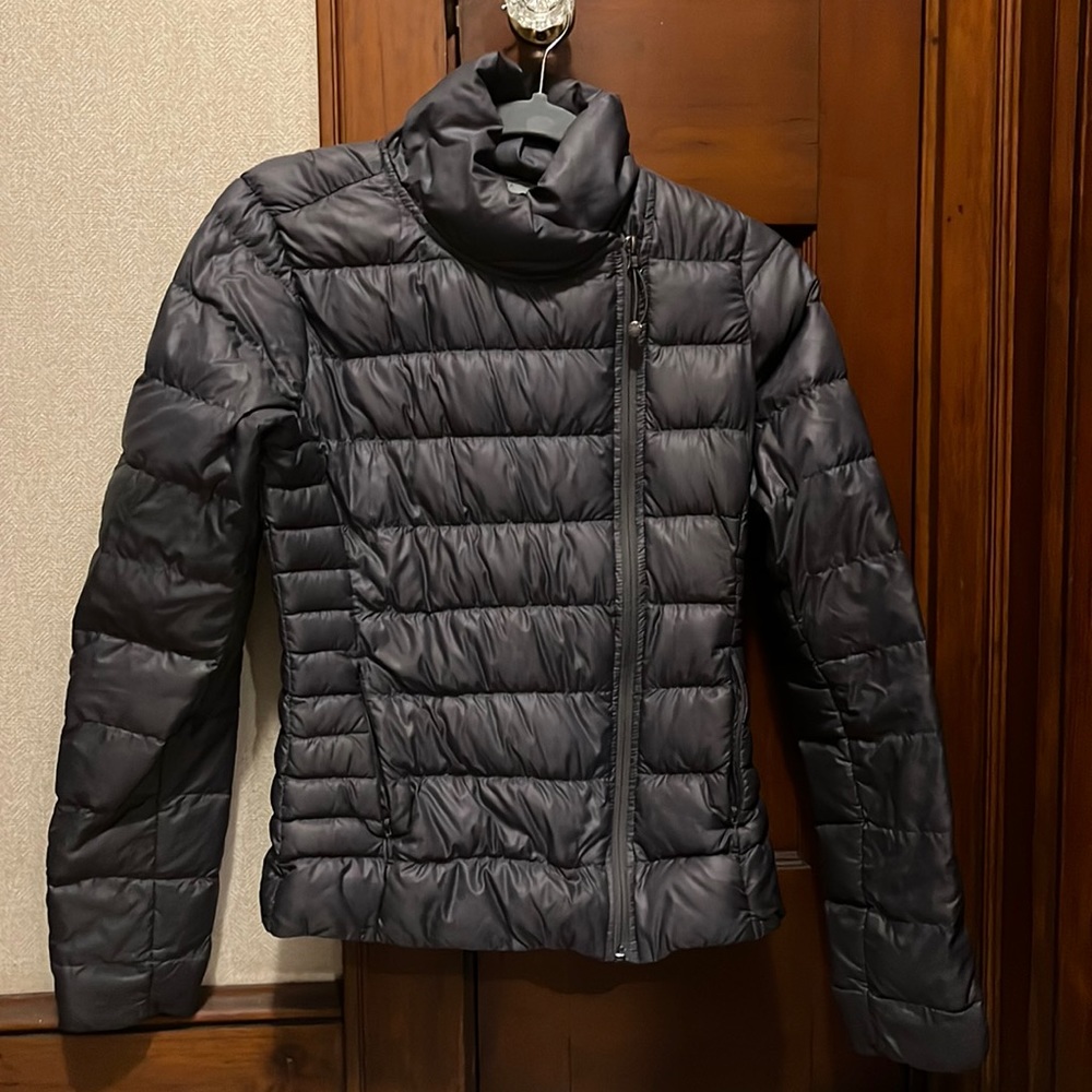 Sliver/gray lightweight puffer. Slightly fitted. Asymmetrical zipper